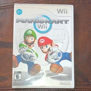 Nintendo Mario Kart Wii - Red, Green, White